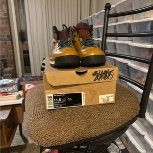 *RARE! Nike Air Magma ND Mustard Yellow Boots